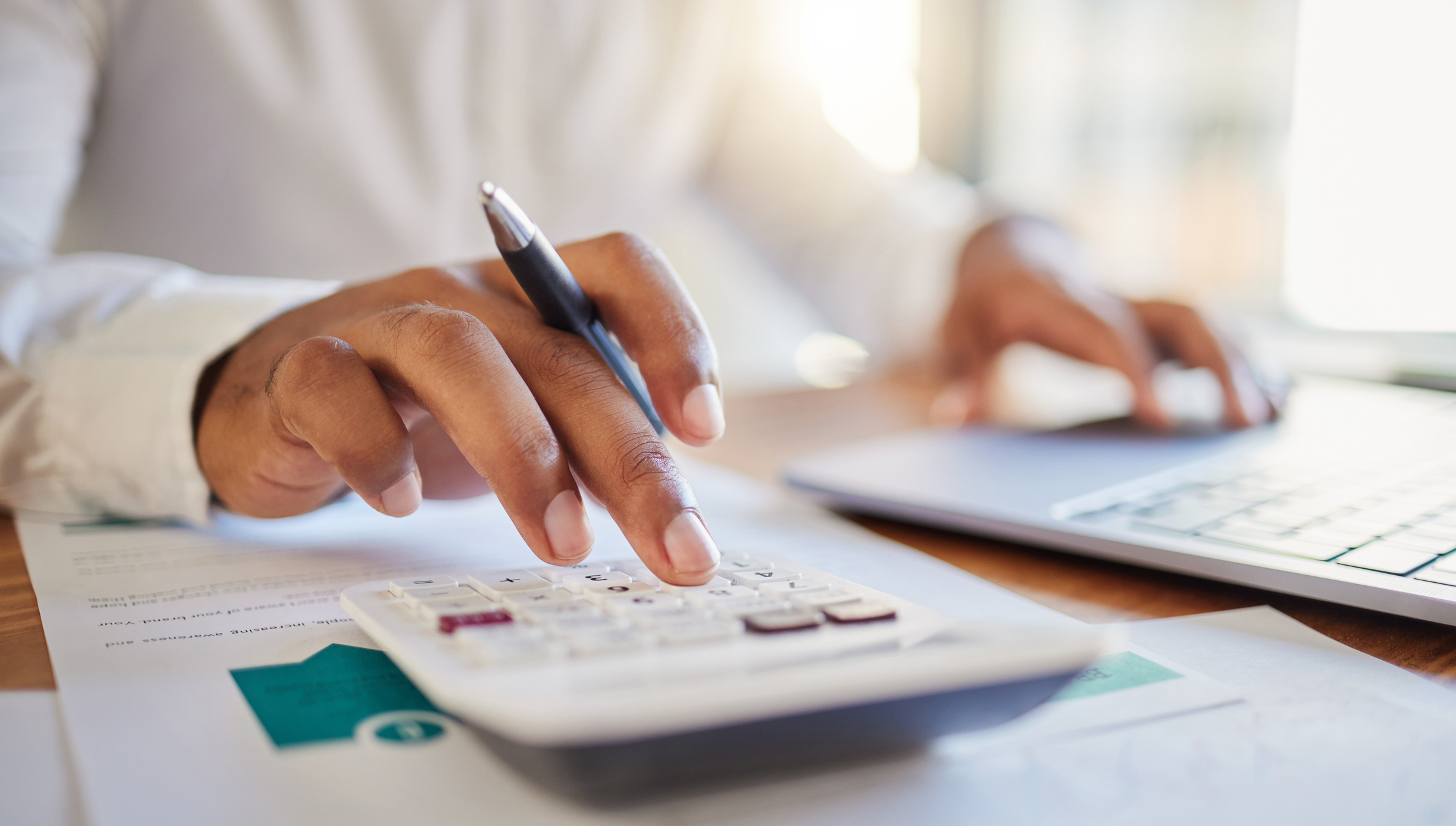 5 Easy Investing Habits That Build Wealth Over Time image